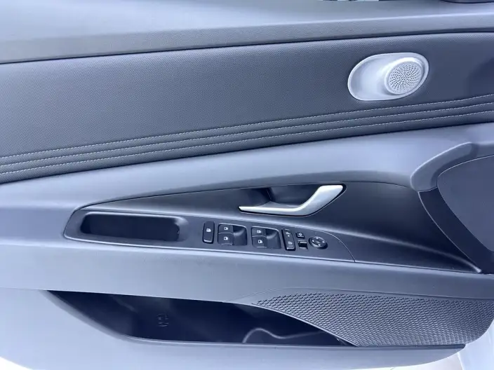 Hyundai Ioniq 2023 Model 1.5L CVT GLX Elite Edition – фото 9