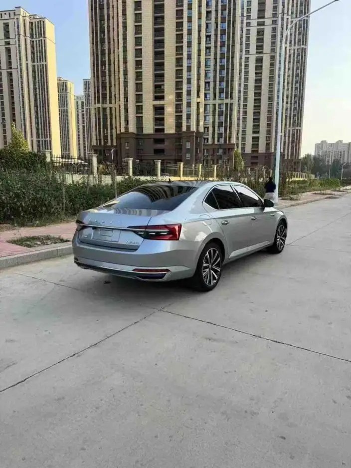 Skoda Superb 2023 Model Facelift TSI280 DSG Exclusive Edition – фото 4