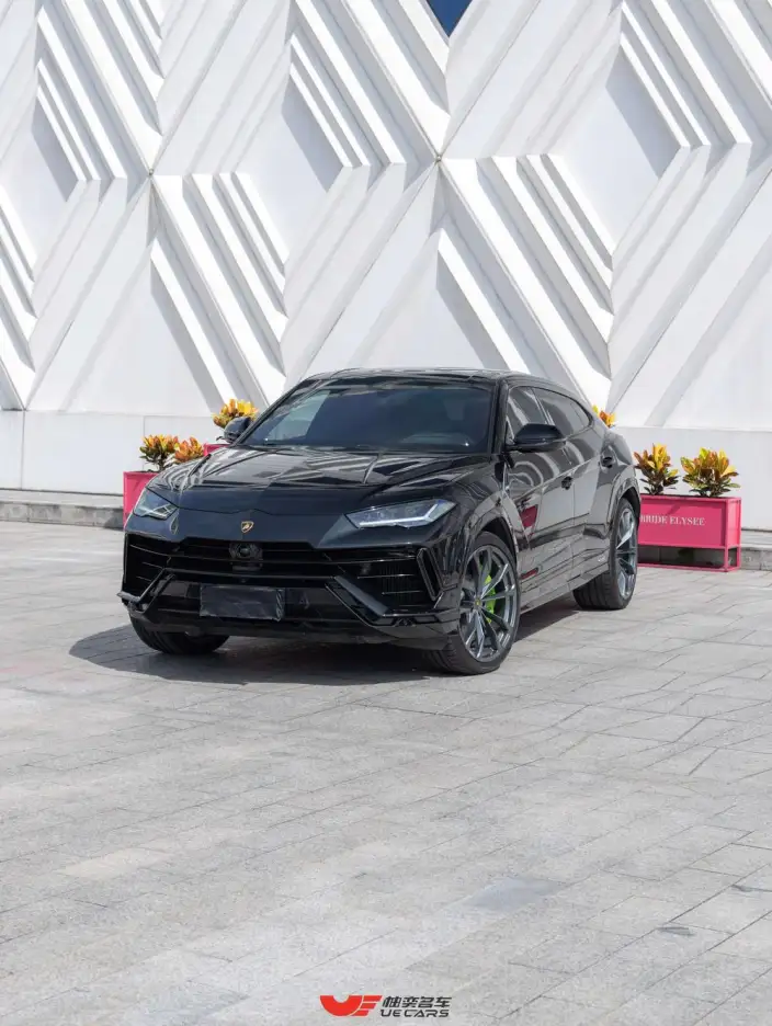 Urus 2023 Model 4.0T V8 S – фото 1