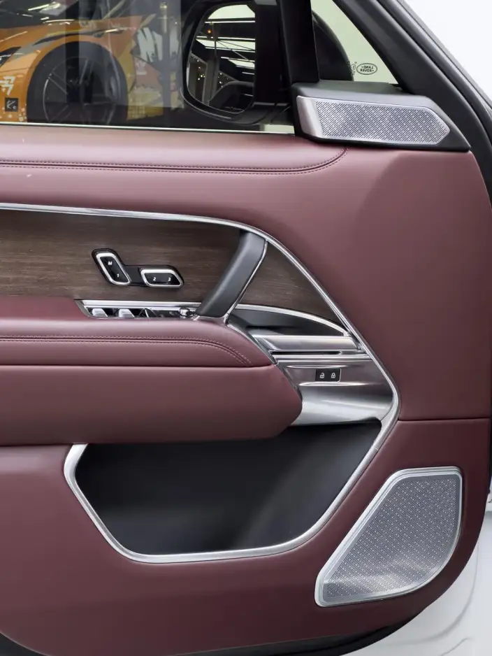 Range Rover 2023 Model 3.0 L6 400PS Shengshi Extended Edition – фото 9