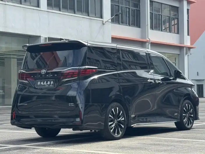 Elfa 2023 Model 2.5L Intelligent Hybrid 4WD Premium Edition – фото 5