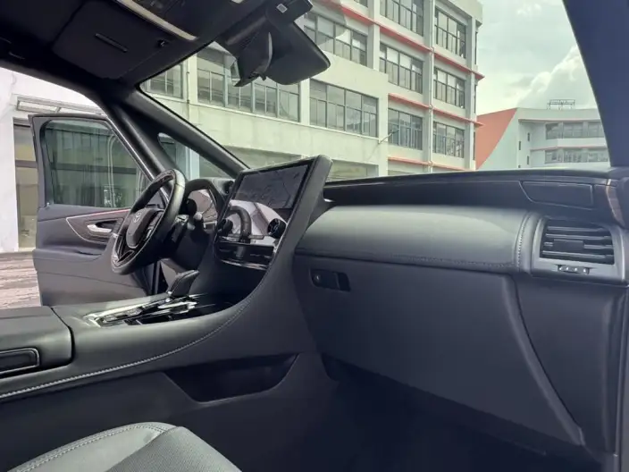 Elfa 2023 Model 2.5L Intelligent Hybrid 4WD Premium Edition – фото 10