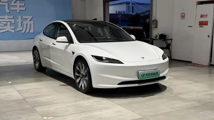 Model 3 2023 Model Rear-wheel drive version – фото 3