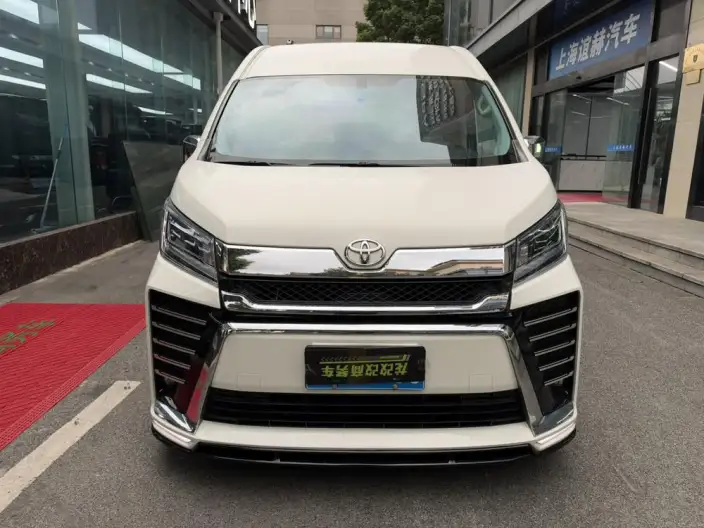 Hiace 2024 Model 3.5L Automatic Rear Drive 7 seat Parallel Imported – фото 2