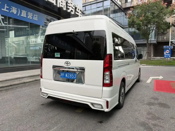 Hiace 2024 Model 3.5L Automatic Rear Drive 7 seat Parallel Imported – фото 4