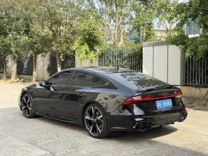 Audi A7 2023 Model 55 TFSI quattro Exclusive Model – фото 5