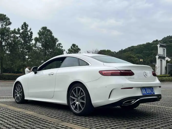 Mercedes-Benz E-Class Imported 2021 Model Facelift E 300 Coupe – фото 3