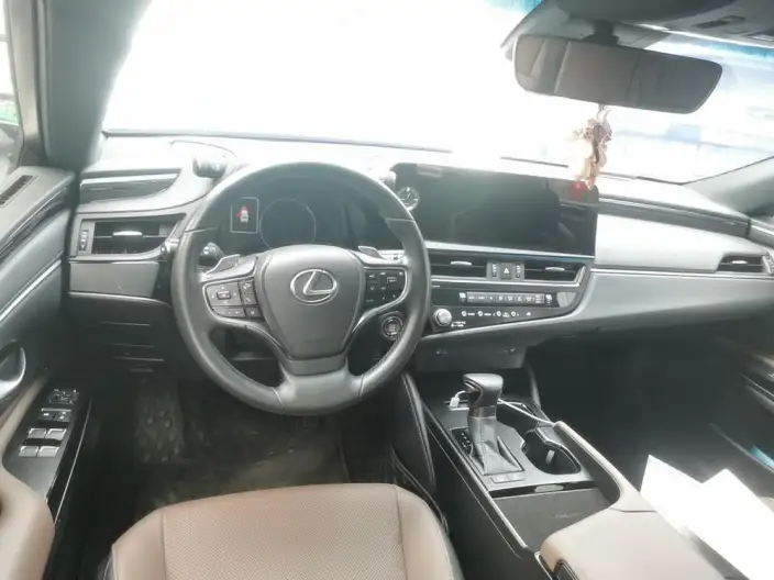 Lexus ES 2022 Model 200 Superior Edition – фото 5