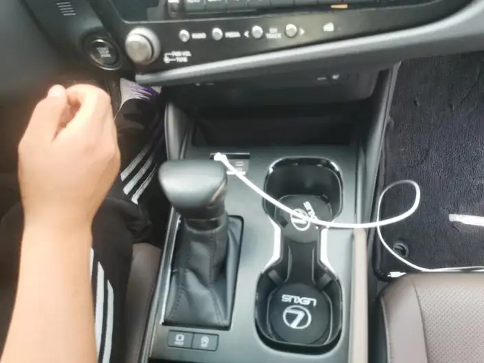 Lexus ES 2022 Model 200 Superior Edition – фото 9