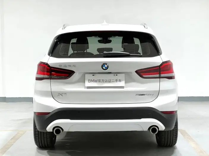 BMW X1 2022 Model sDrive25Li Leading Model – фото 4