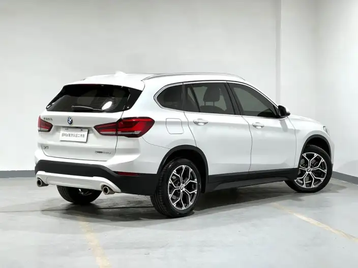 BMW X1 2022 Model sDrive25Li Leading Model – фото 5