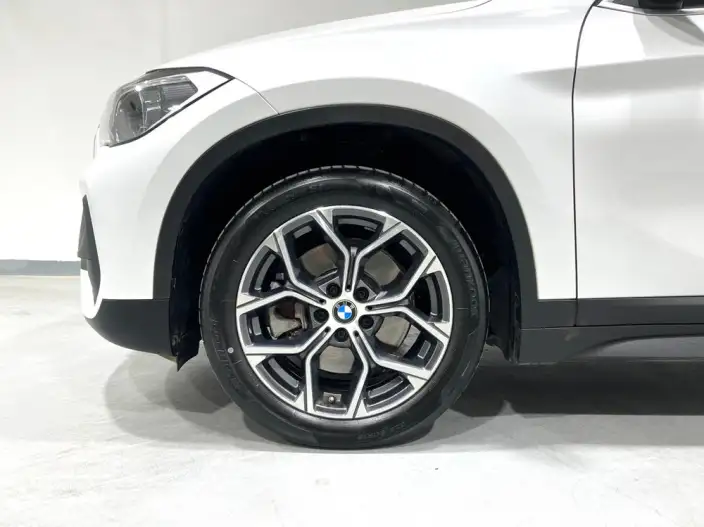 BMW X1 2022 Model sDrive25Li Leading Model – фото 6