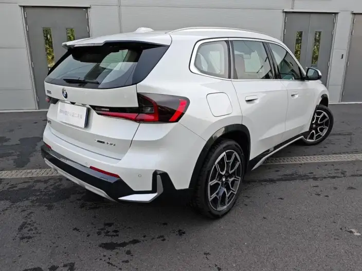 BMW X1 2023 Model sDrive25Li X Design Set – фото 5