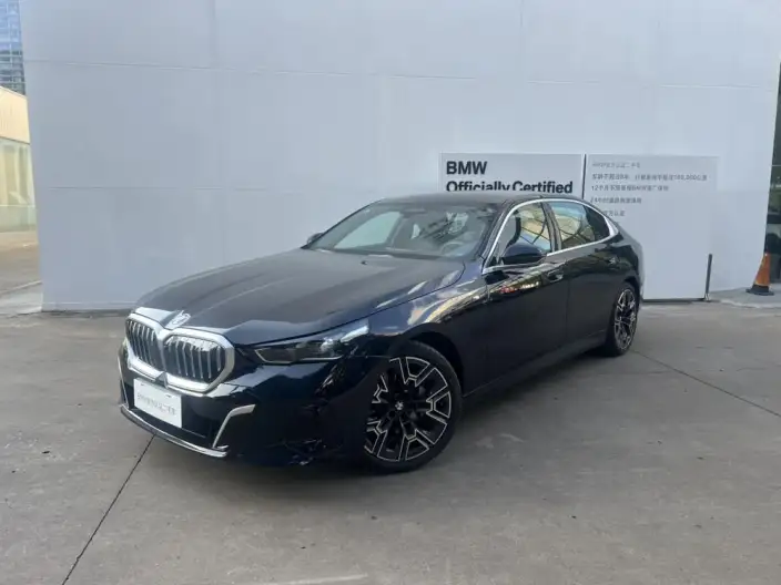 BMW 5 Series 2025 Model Facelift 530Li Exclusive Model M Sports Set – фото 1