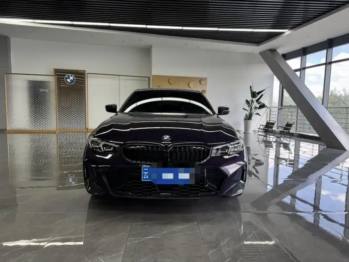 BMW 3 Series 2025 Model 330i 50th Anniversary Limited edition – фото 2