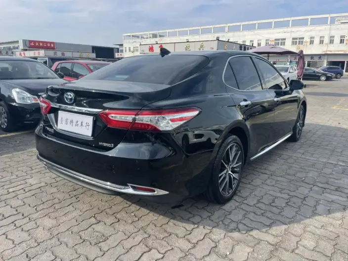 Toyota Camry 2023 Model Hybrid 2.5HG Deluxe Edition – фото 6