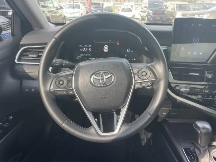Toyota Camry 2023 Model Hybrid 2.5HG Deluxe Edition – фото 9