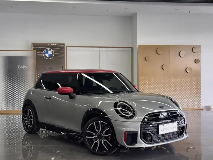 MINI JCW 2025 Model JOHN COOPER WORKS