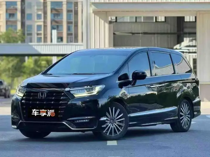 Honda Elysion 2022 Model 2.0L Hybrid Deluxe Edition – фото 1