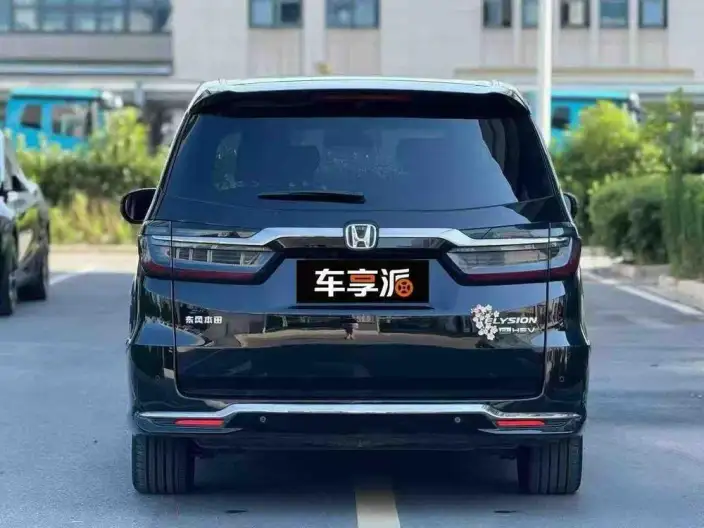 Honda Elysion 2022 Model 2.0L Hybrid Deluxe Edition – фото 4