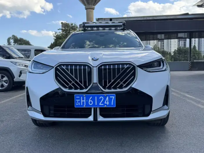 BMW X3 2025 Model xDrive30L Exclusive Model M Sports Set – фото 2