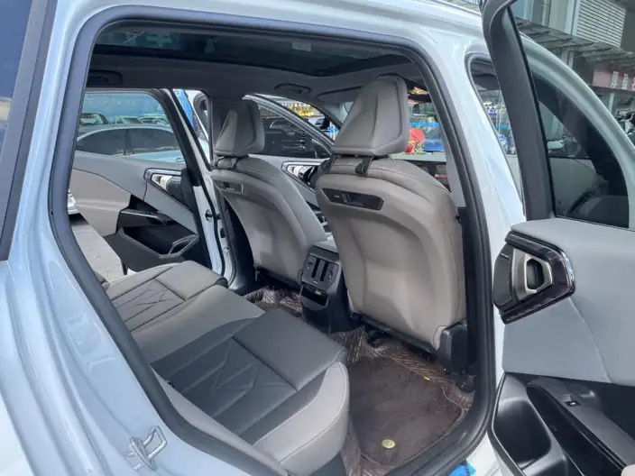 BMW X3 2025 Model xDrive30L Exclusive Model M Sports Set – фото 8