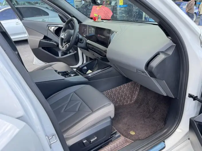 BMW X3 2025 Model xDrive30L Exclusive Model M Sports Set – фото 9