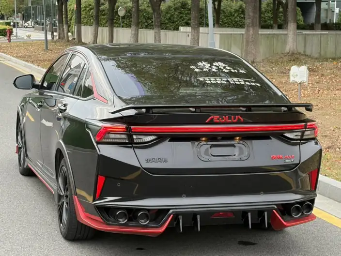 Yixuan Max 2022 Model 1.5T Dark Night Edge Edition