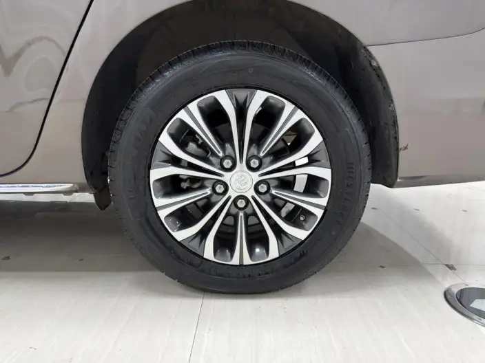 Buick GL8 2023 Model Business class 2.0T Comfort Model – фото 9