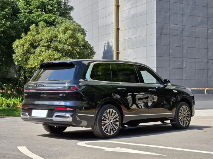 Geely M9 2025 Model 210km 4WD Pilot Edition – фото 7