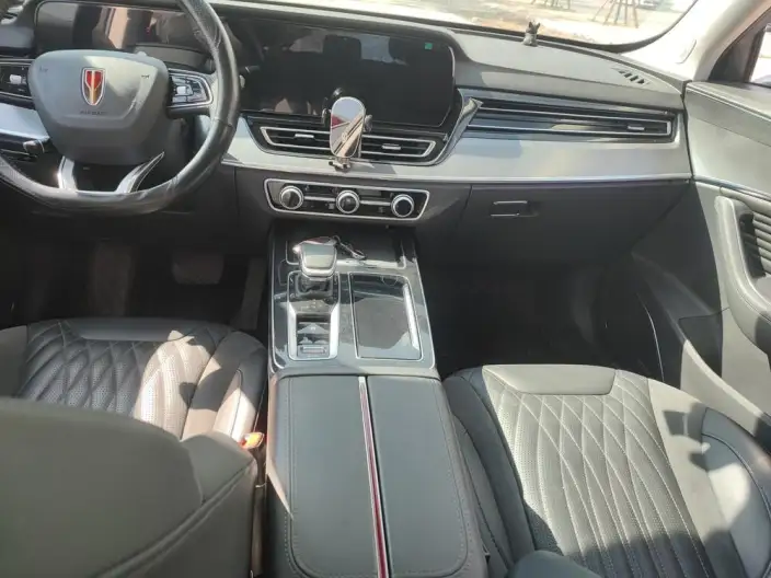Hongqi HS5 2023 Model 2.0T Flag Xiang Pro Edition – фото 7