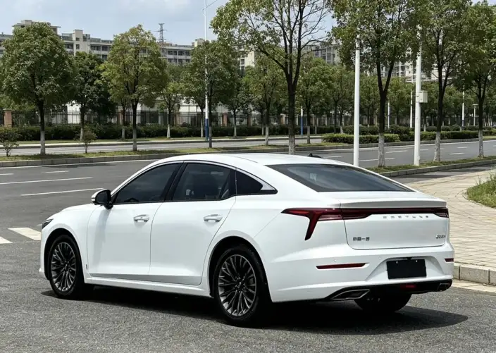 BESTUNE B70 2022 Model Third generation 1.5T Automatic Enjoy Edition Model – фото 5