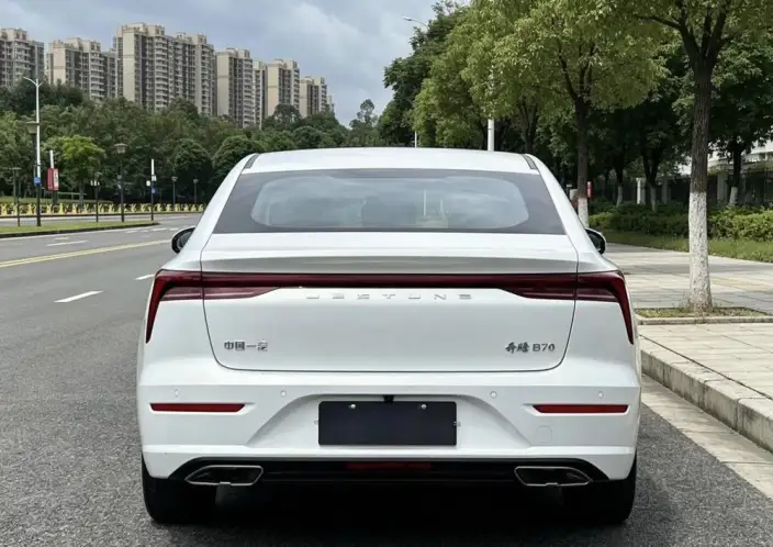 BESTUNE B70 2022 Model Third generation 1.5T Automatic Enjoy Edition Model – фото 6