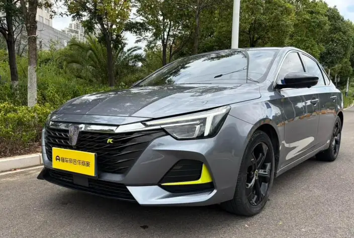 Roewe i6 MAX 2020 Model 300TGI Automatic Cool Edition – фото 1
