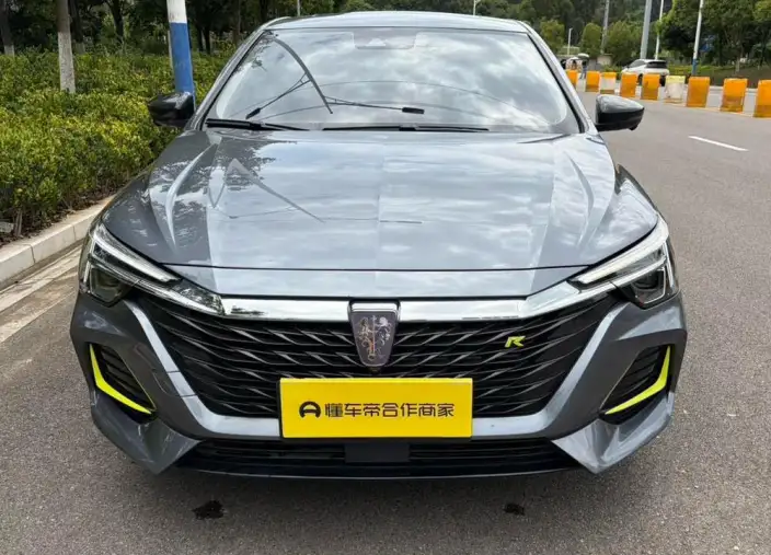 Roewe i6 MAX 2020 Model 300TGI Automatic Cool Edition – фото 2