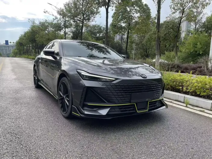 Changan UNI-V 2022 Model 1.5T Sports Edition – фото 3