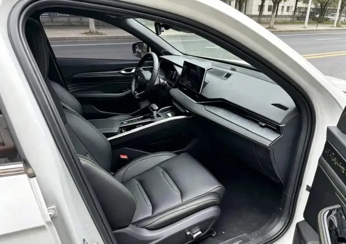 Geely StarRui 2023 Model 2.0T Elite Model – фото 5