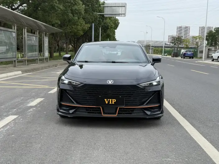 Changan UNI-V 2022 Model 1.5T Sports Edition – фото 2