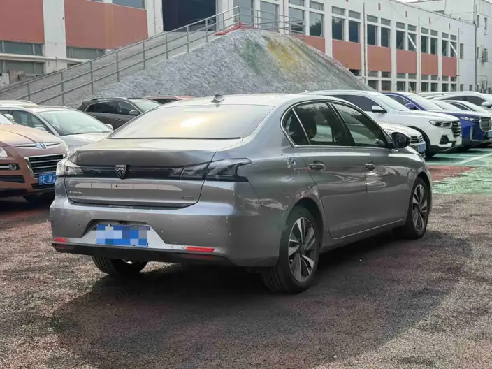 PEUGEOT 408 2022 Model 1.6T Dream Edition – фото 6