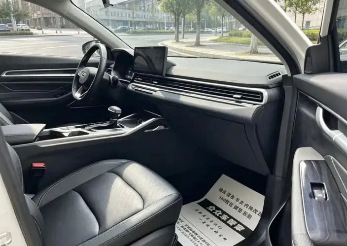 Geely Emgrand 2022 Model No. 4 Gen 1.5L CVT Luxury Model – фото 7