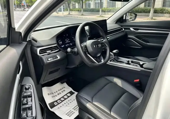 Geely Emgrand 2022 Model No. 4 Gen 1.5L CVT Luxury Model – фото 10