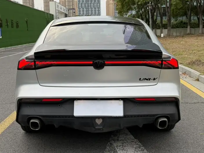 Changan UNI-V 2022 Model 1.5T Noble Model – фото 5
