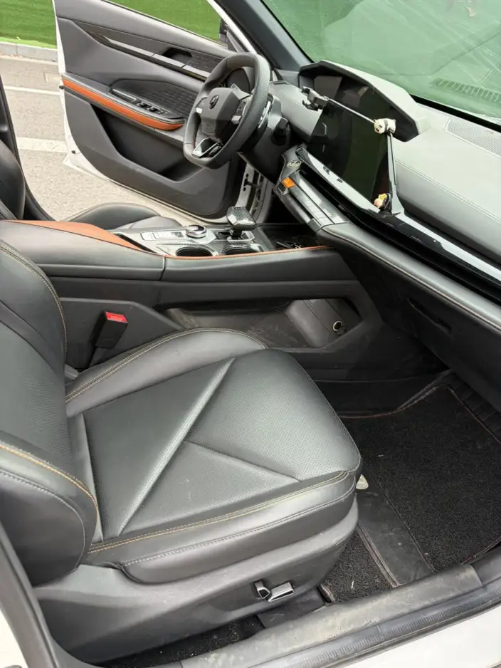Changan UNI-V 2022 Model 1.5T Noble Model – фото 7
