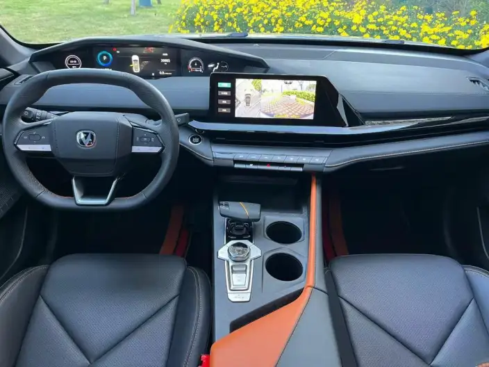 Changan UNI-V 2022 Model 1.5T Noble Model – фото 7