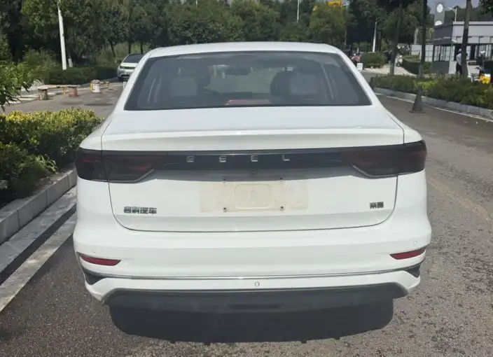 Geely Emgrand 2022 Model No. 4 Gen 1.5L CVT Flagship Model – фото 5