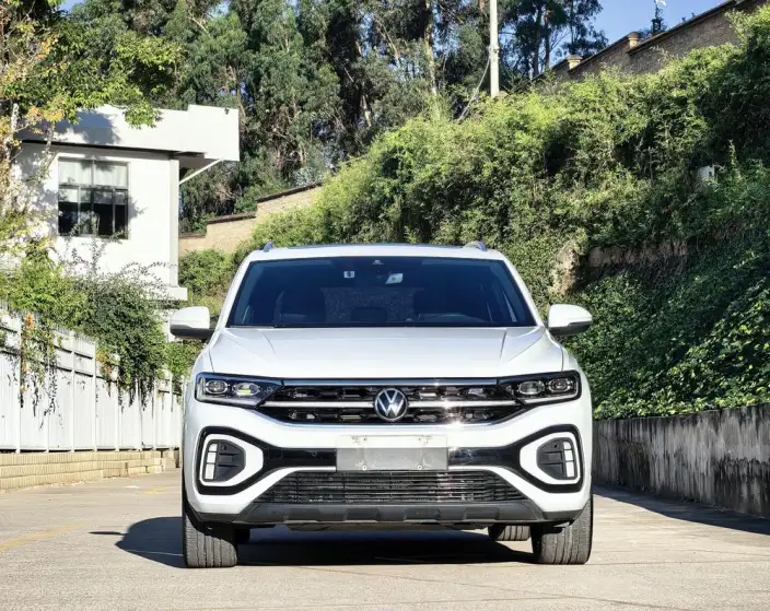 Volkswagen T-Roc 2024 Model 300TSI DSG Chenguang Edition – фото 2