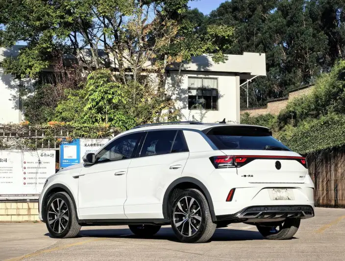 Volkswagen T-Roc 2024 Model 300TSI DSG Chenguang Edition – фото 4