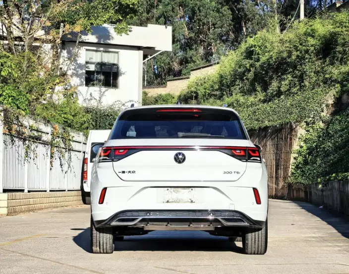 Volkswagen T-Roc 2024 Model 300TSI DSG Chenguang Edition – фото 5