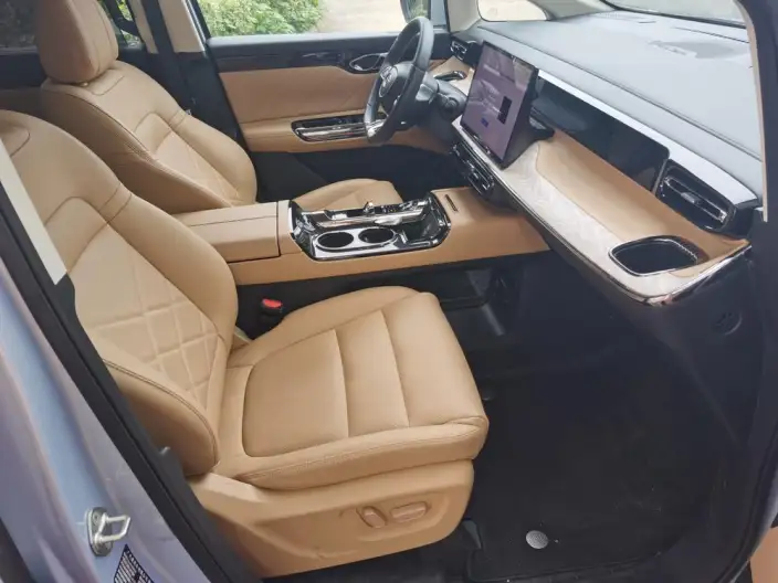 GAC Trumpchi E8 PHEV 2024 Model 2.0ATK 150km MAX+ – фото 8