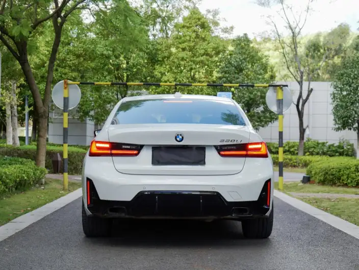 BMW 3 Series 2025 Model 330Li M Sports Night Set – фото 5